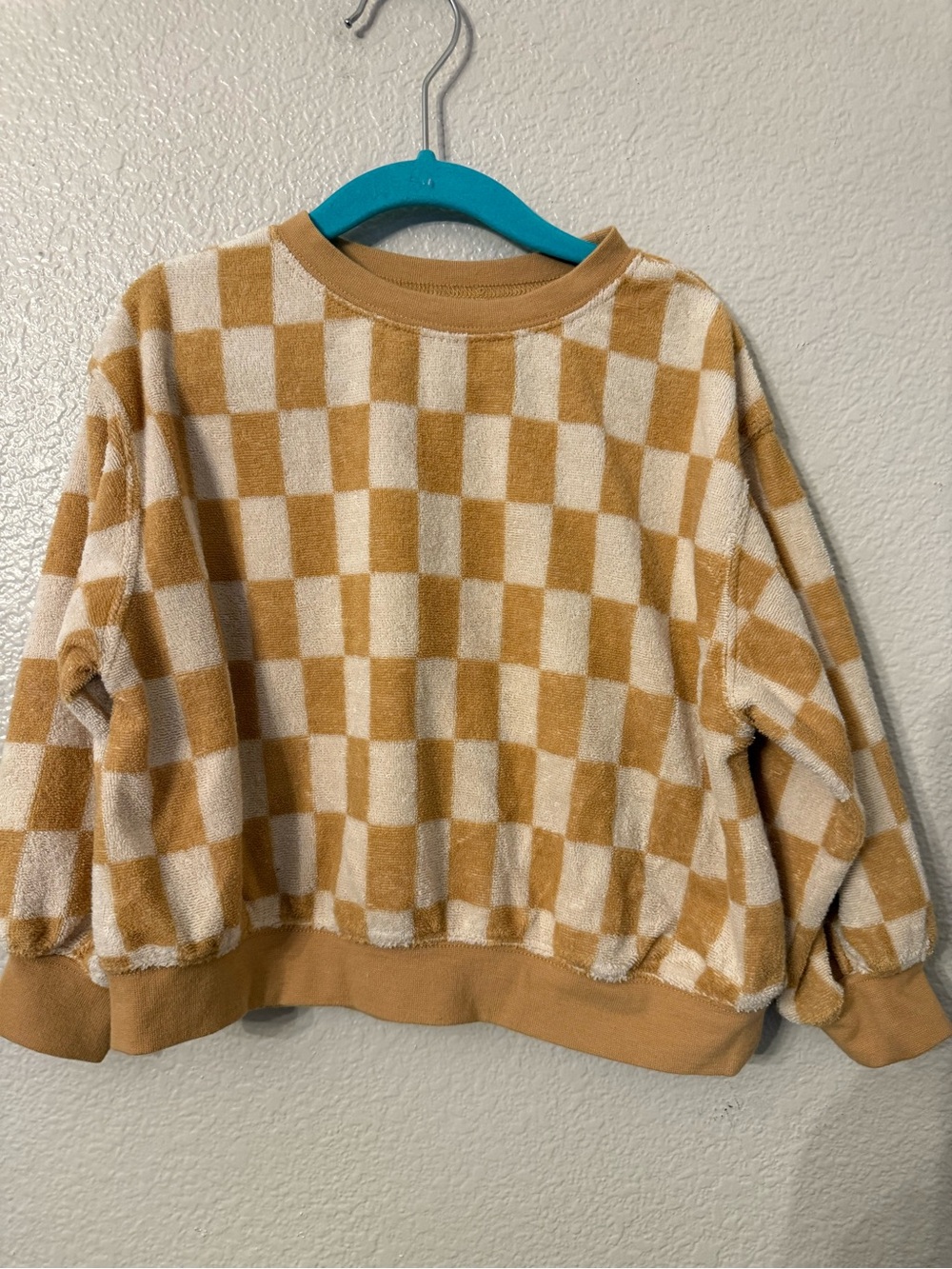 Rylee + Cru Cream and Tan Check Plush Crewneck